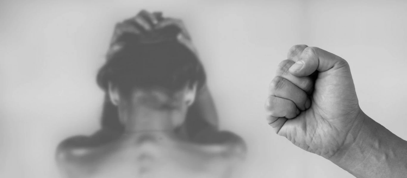 Πολωνία: Μαθήτρια δημιούργησε eshop «βιτρίνα» - Βοηθάει γυναίκες που είναι θύματα ενδοοικογενειακής βίας